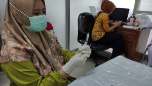 Vaksinasi Covid-19 di RSUD dr. R. Soeprapto Cepu