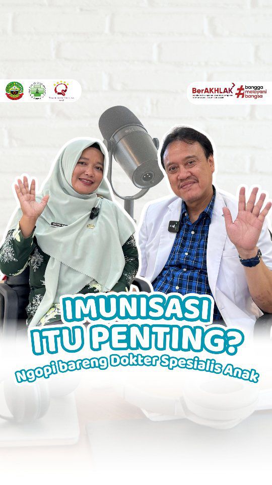 🎙️ EPISODE NGOPI BARU! Anak Sehat Itu Investasi Masa Depan 💉👶"Dok, imunisasi itu penting banget ya?""Banget. Karena kita lagi bangun tameng kesehatan buat masa depan mereka."🎧 Obrolan santai bareng dr. Dharma Budi P., Sp.AKita bahas:✅ Kesehatan anak di 1000 hari pertama✅ Mitos vs Fakta soal imunisasi✅ Tips orang tua agar nggak bingung soal vaksin☕ Dengerin episodenya sekarang di:📺 YouTube: RSUD Cepu Official🧡 Share ke orang tua muda lainnya yaa!#NGOPI #NgobrolPagi #RSUDSoepraptoCepu #RSUDCepu #PodcastKesehatan #AnakSehat #ImunisasiAnak #KesehatanBalita #PodcastIndonesia #DokterAnak #ParentingCerdas #ngopibarengdokter